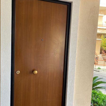 Cozy Apartment Near Airport コロピオン エクステリア 写真