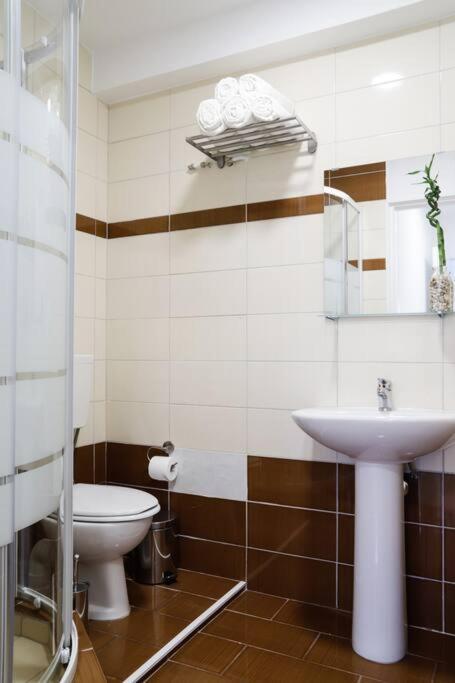 Cozy Apartment Near Airport コロピオン エクステリア 写真